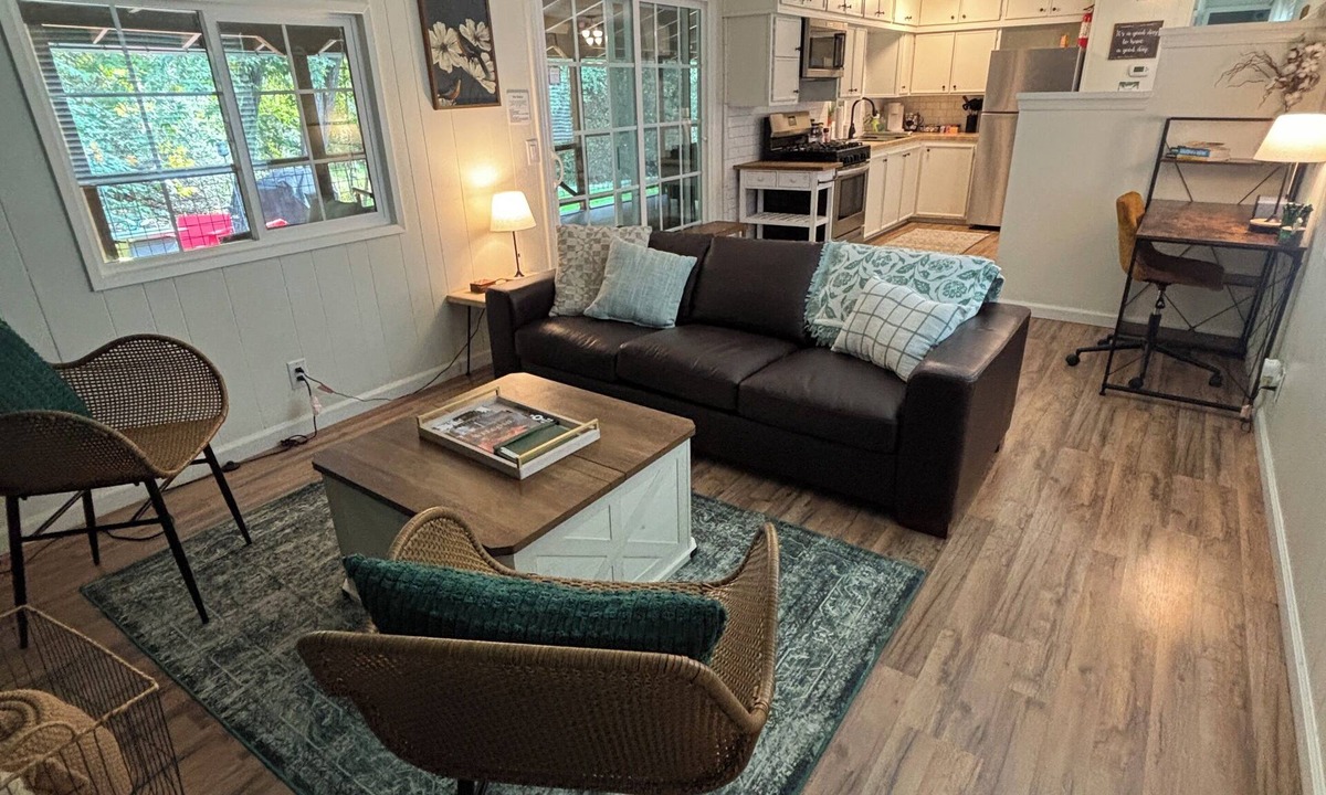 Springville Cabin | Find Your Wild: 6-Person Acreage Cabin w/Creekside Access & Outdoor Living