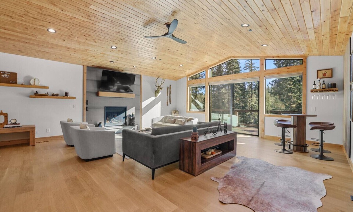Kingswood Estates House | Four bedroom in United States of America, Tahoe Vista