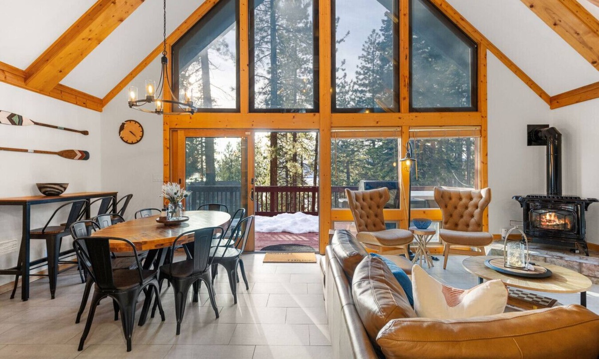 Brockway House | Group–Friendly Tahoe Cabin with Lake Views, Hot Tub & Bunk Room