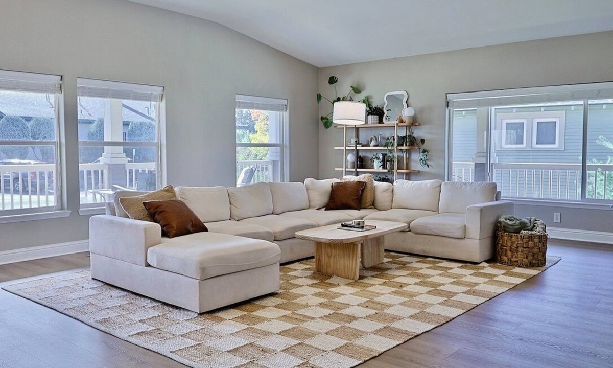 Ellensburg House | Happy's Hideaway w/Hot Tub, Sleeps 12, Downtown!