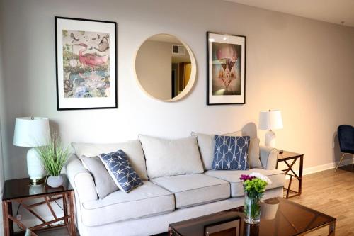 Wilshire Montana Apartment | Heart of Santa Monica Free Parking