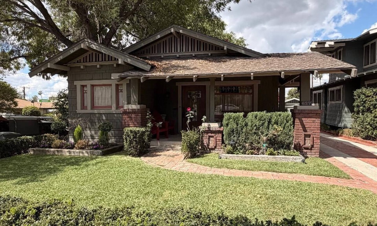 Pasadena House | Historic Craftsman Bungalow Old Pasadena Rose Bowl 3 miles, LA Coliseum