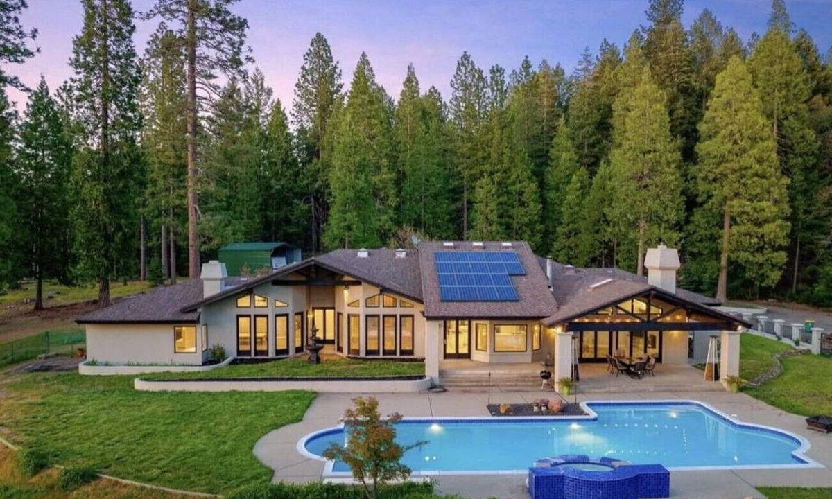 Placerville House | Holidays w/The Entire Family-On The Way To Tahoe