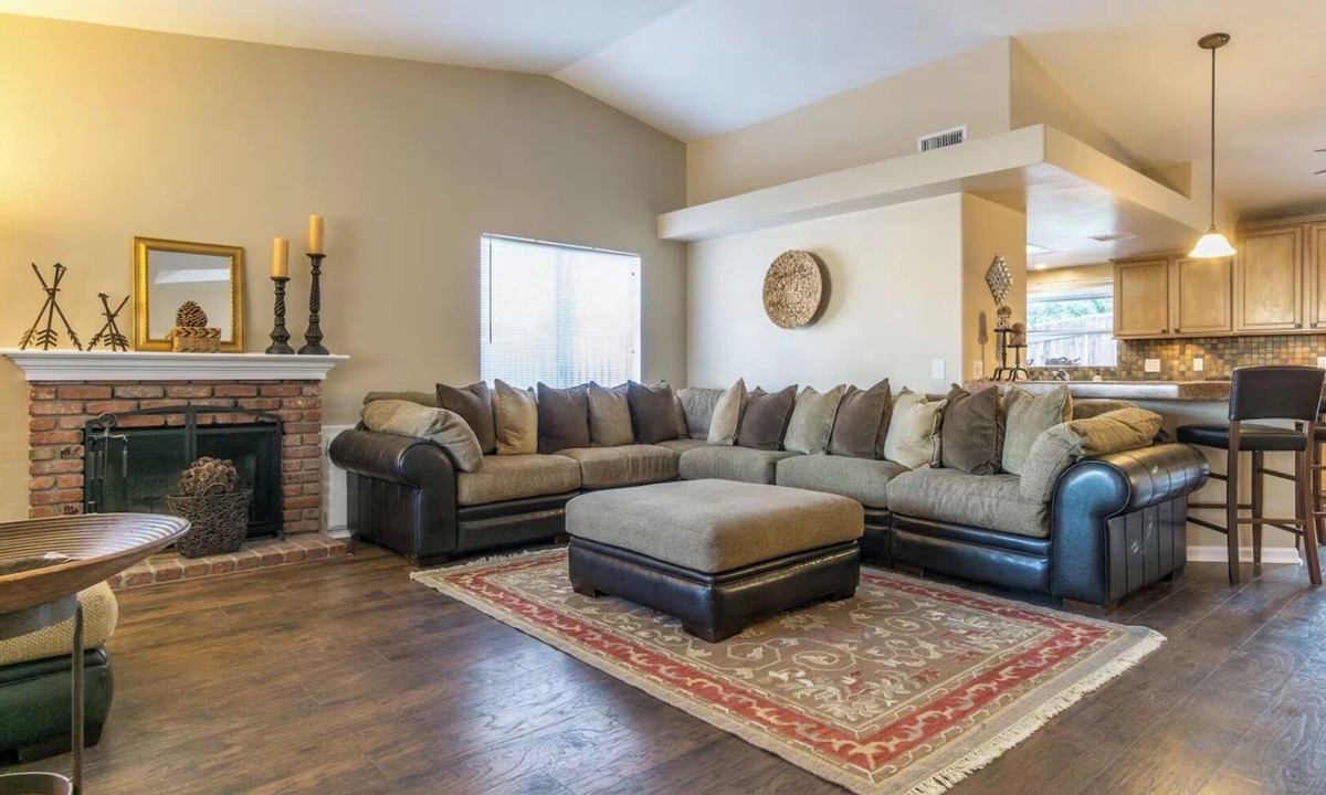 Victorville House | Home Away From Home - set up with all the comforts of home