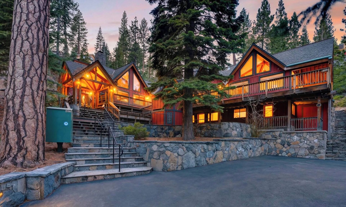 Ridgewood Cabin | Hot Tub | A-Frame Charm | North Lake Tahoe | Beach Access | Grand Elk Chalet