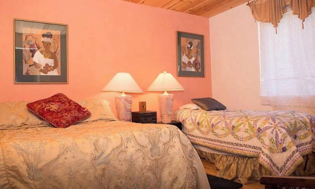 South Lake Tahoe House | House at Center of Lake Tahoe, Available for the winter Holidays and Ski Lease