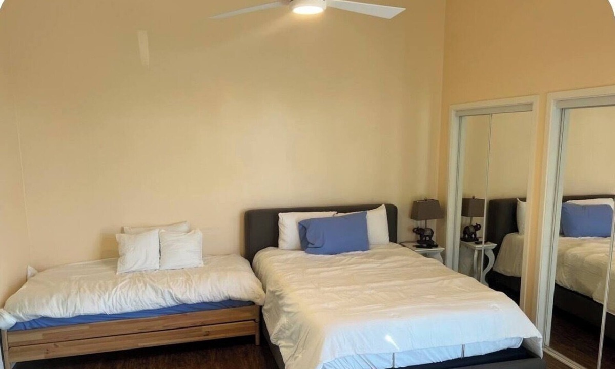 Rancho Dominguez Condo | Huge Spacious Room Perfect for Work or Travel near Sofi, LAX, Long Beach