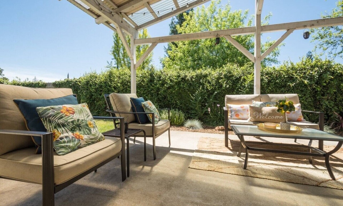 Citrus Heights House | King Beds! - Clean and Spacious 5 bed 3 bath home