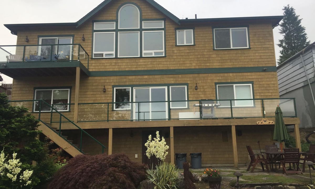 Big Lake House | Lakefront retreat. Welcome to Big Lake. 4 Bedroom House