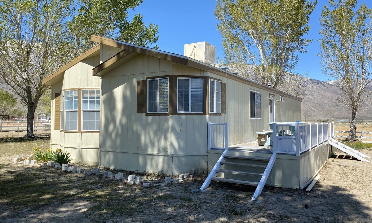 Olancha Cabin | Lakeside Cabin C Death Valley