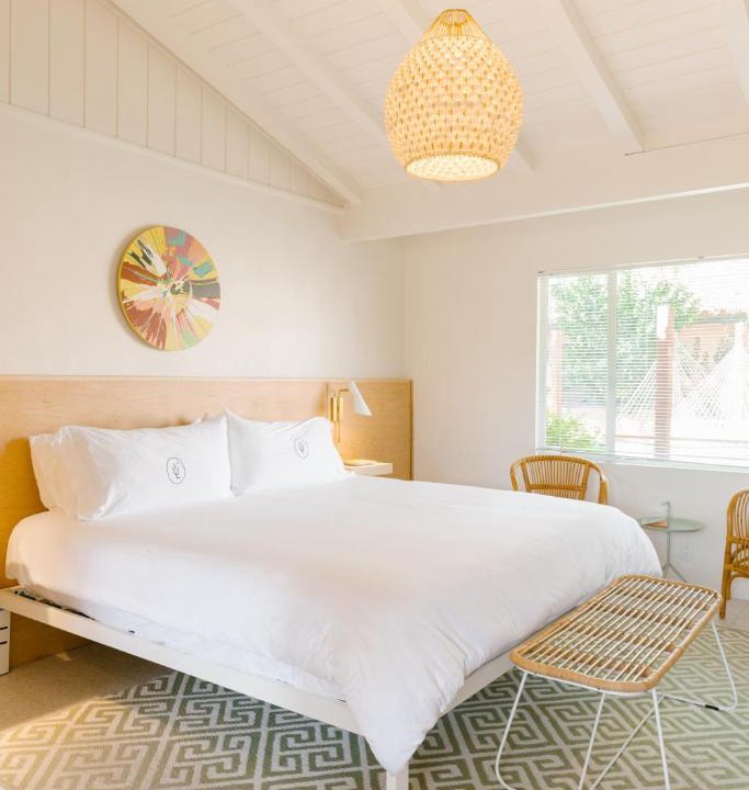 Warm Sands Hotel | Les Cactus