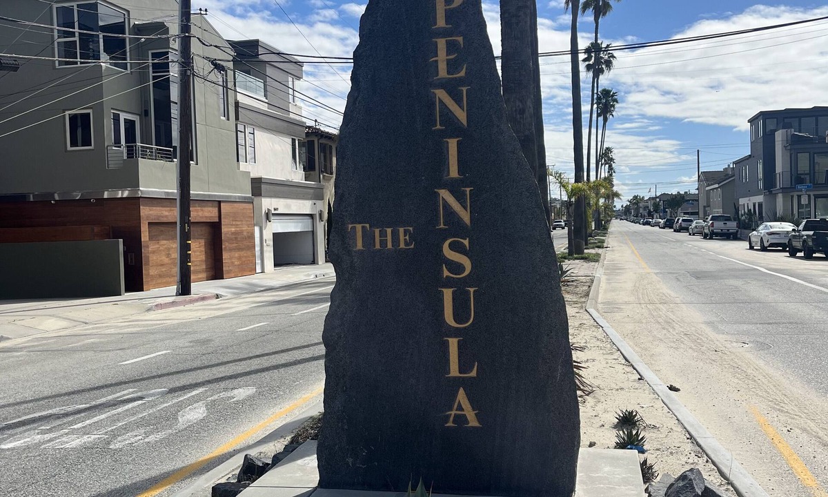 Peninsula House | Long Beach Peninsula Vacay Stay steps from the sand and beautiful Bay!