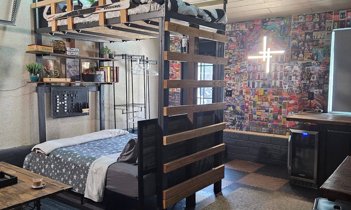 Bakersfield Apartment | Lovely studio with pool in enjoyable Bakersfield neighborhood