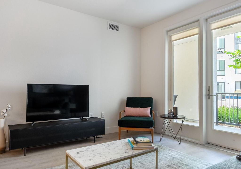 Morse Park Apartment | Lux Sunnyvale 1BR w/ Pool, Spa, BBQ, near Target Store, by Blueground