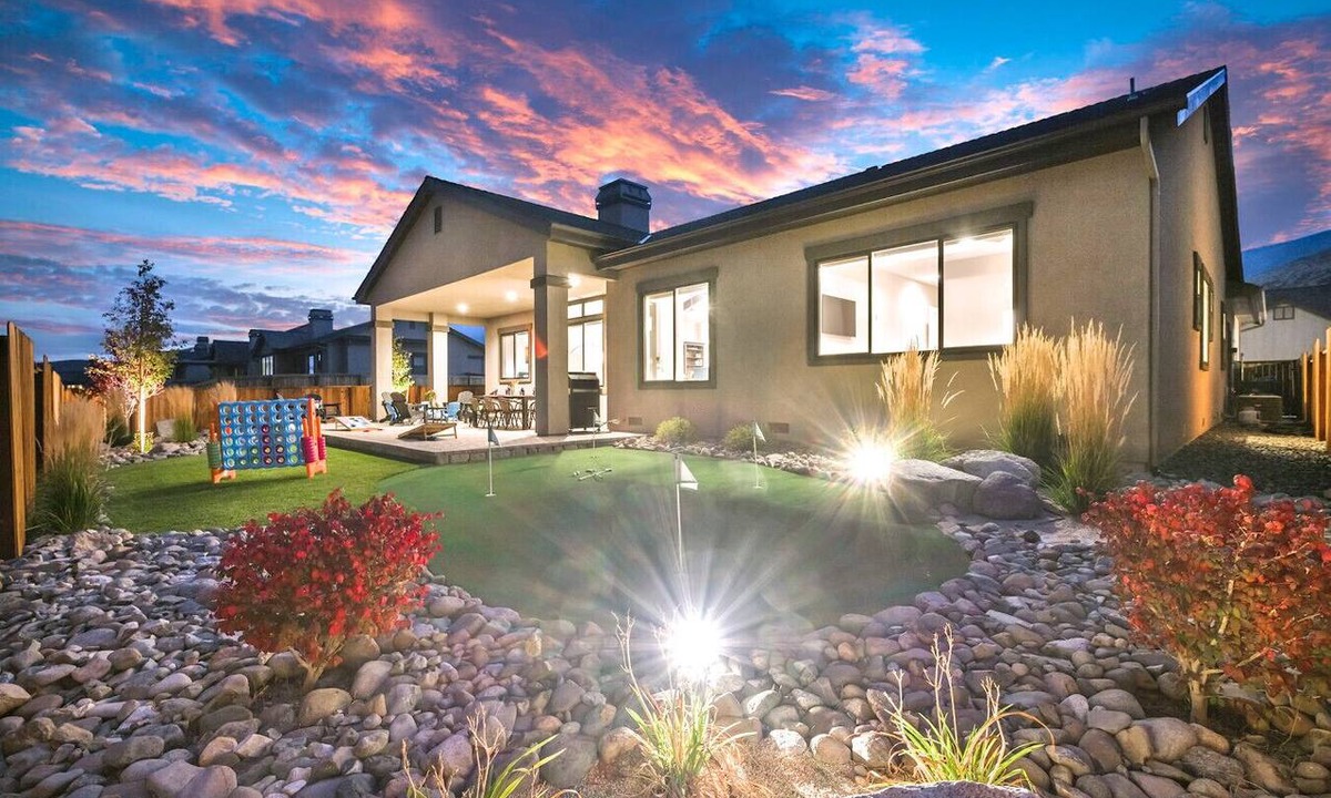 Carson City House | Luxe 1-Level Home | Family-Friendly | Lush Yard | Steps to Hike & Golf