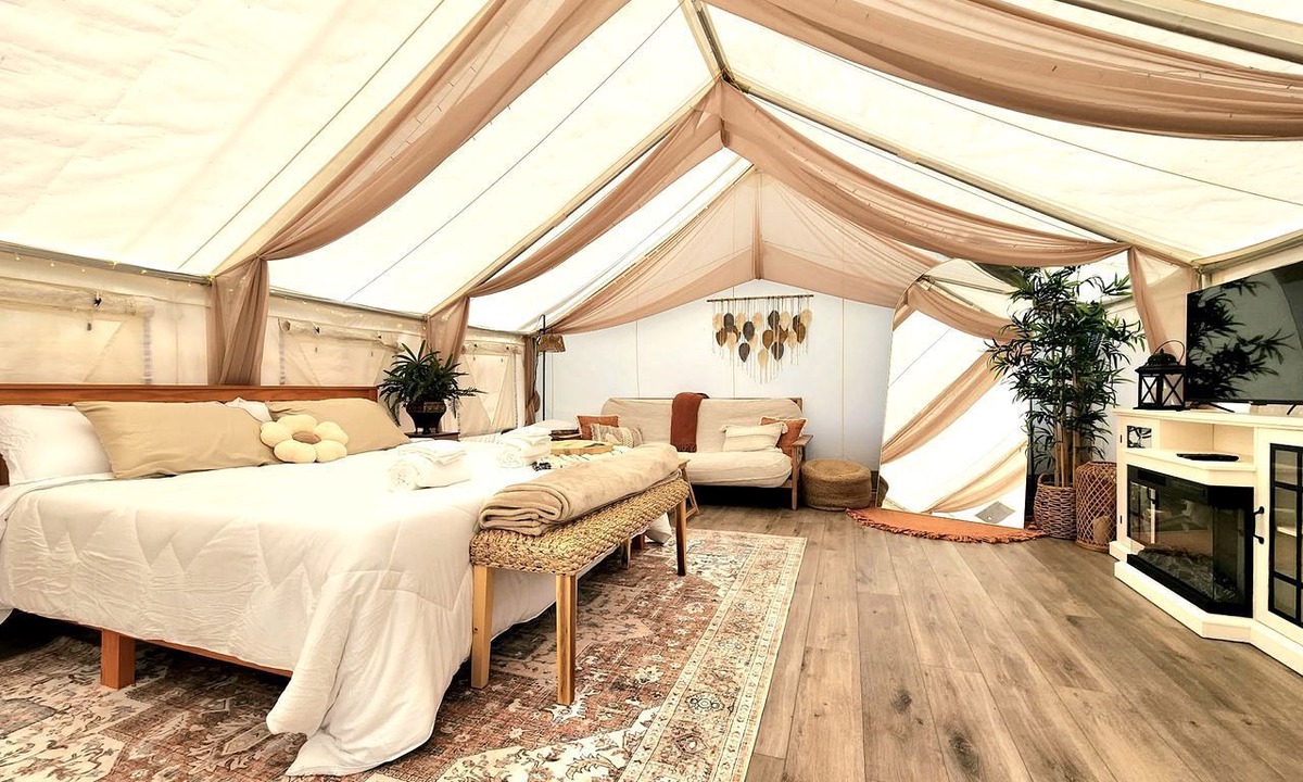 Brush Prairie RV Rental | Luxury Canvas Retreat w/Rain Shower & Firepit in Brush Prairie, Washington