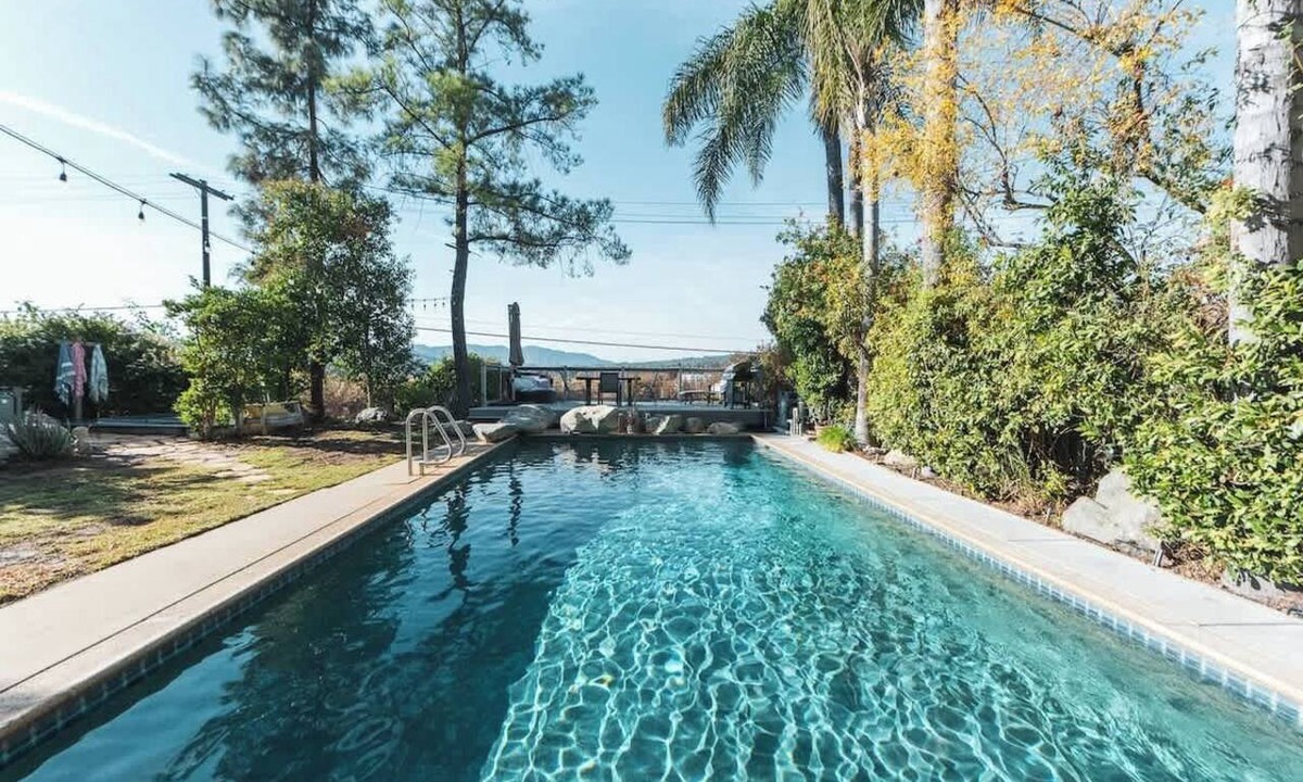 Altadena House | Luxury Villa w/Pool, Mountain Views near NASA