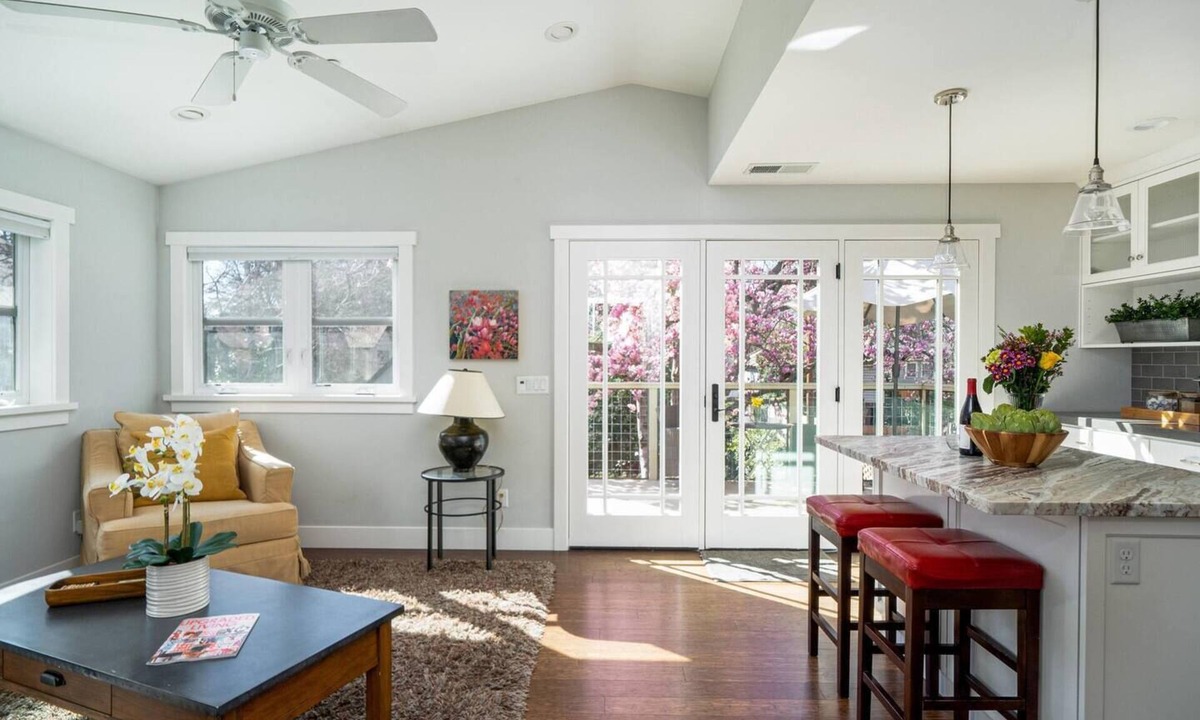 Chico House | | Magnolia Guest House |