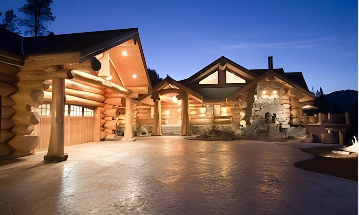 Mount Shasta Cabin | Majestic Mt. Shasta Retreat, Breathtaking Views of Mt. Shasta & Lake Siskiyou
