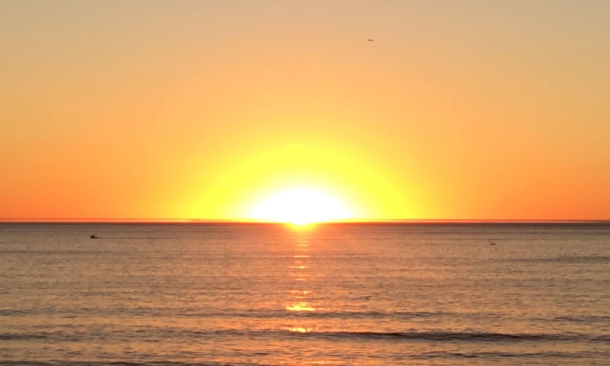 El Porto Condo | Manhattan Beach Strand penthouse