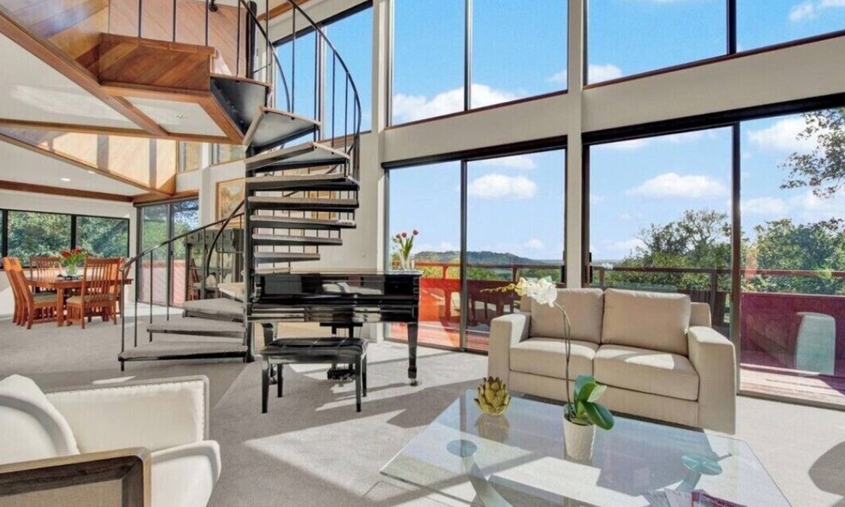 Green Valley House | Mid century modern, w/pool, 30 min to Napa.