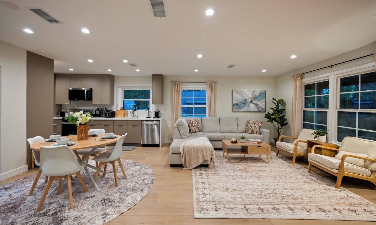 Woodland Hills House | Modern 2BR In Woodland Hills EV Charger Pool Fast Wi-Fi+WorkDesk AC Smart-Lock