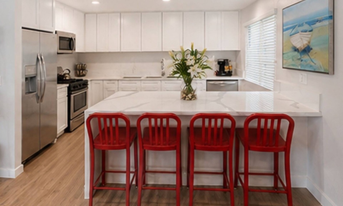 Southwood Riviera House | Modern 2BR Townhome in South Torrance