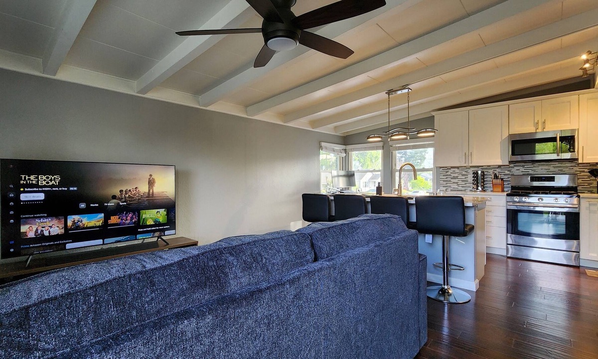 Sacramento Apartment | Modern Apartment Near Downtown Sac