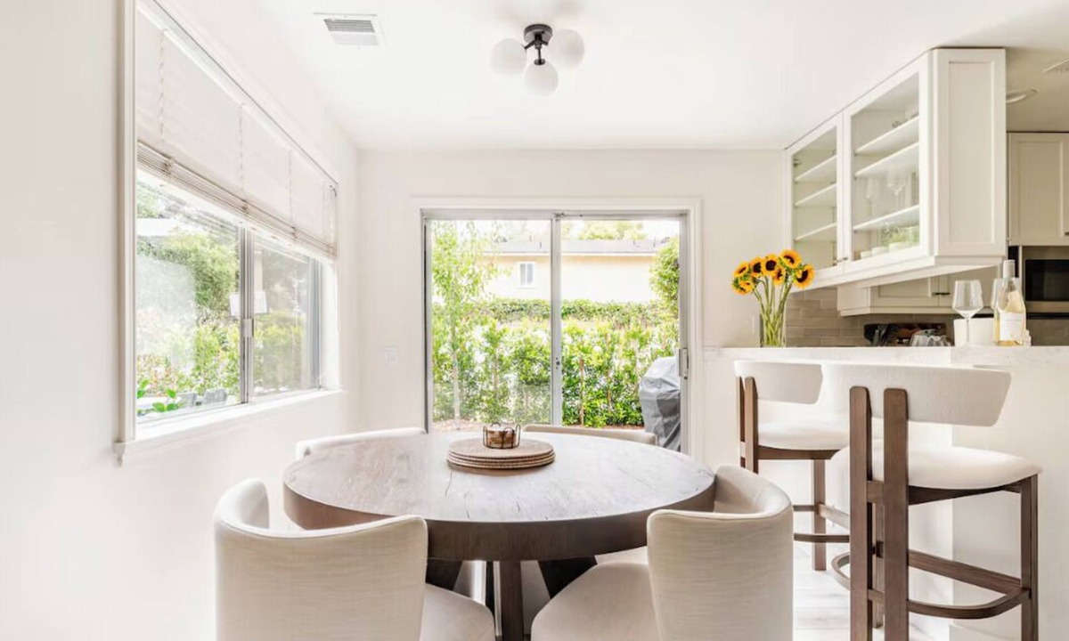 Montecito House | Montecito-Splendide Beachside retreat by Butterfly Beach and Rosewood Miramar.