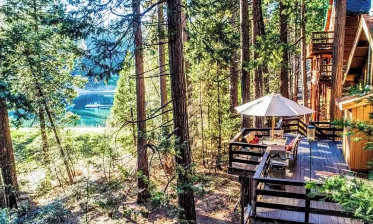 Arnold Ski Chalet | Mountain chalet - Sleeps 14 - 30 mins to Bear Valley - Renovated