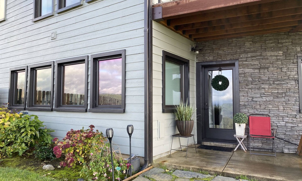 Smith River Apartment | Mountain Top Private Estate, With 360 Degree Vistas Of The Sea And Mountains