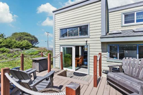 Salmon Creek House | Nature Lover's Paradise Just Steps to Beach and Dogs Are Welome