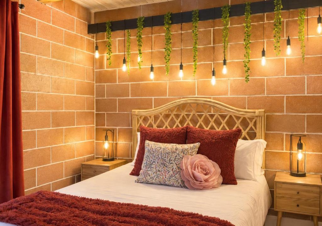 The Strand House | Ocean View Balcony, 4 Min Walk to Beach
