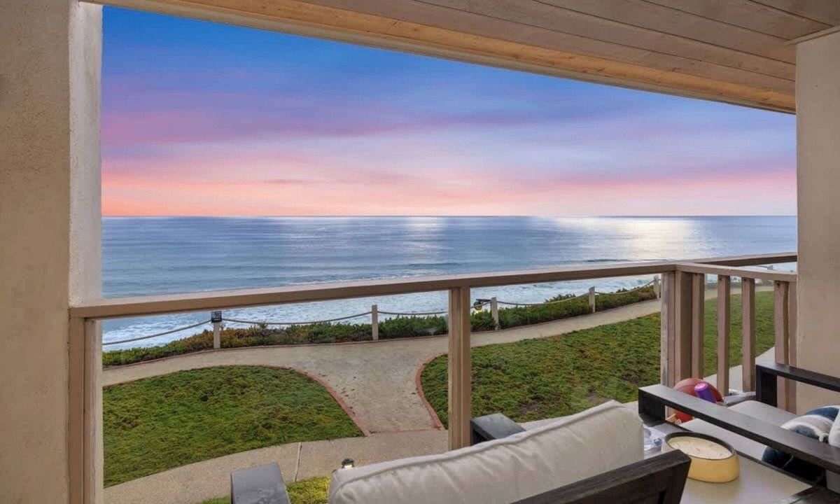 Solana Beach Condo | Oceanfront Luxury Living | Direct Beach Access