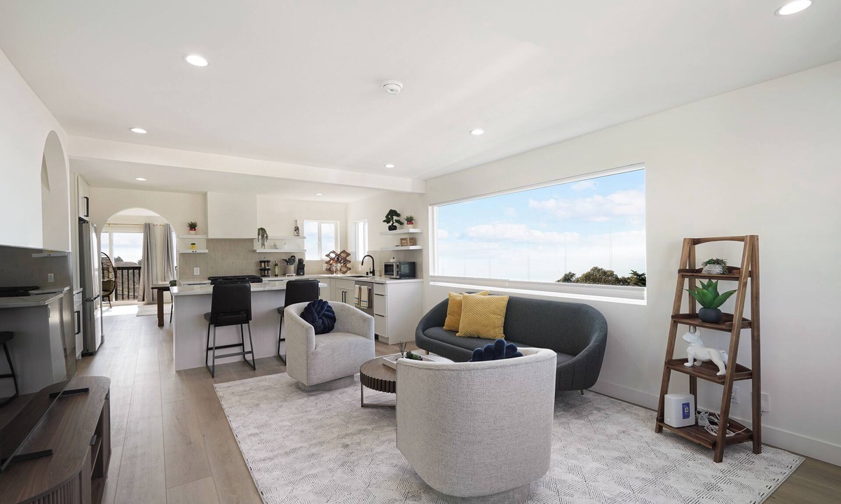 Pacifica Apartment | Oceanview Sunset View 3BR Luxe Home Yard
