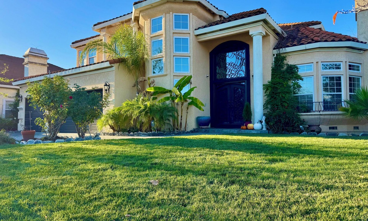 Morgan Hill House | One of a kind Elegant Executive Estate in Morgan Hill.