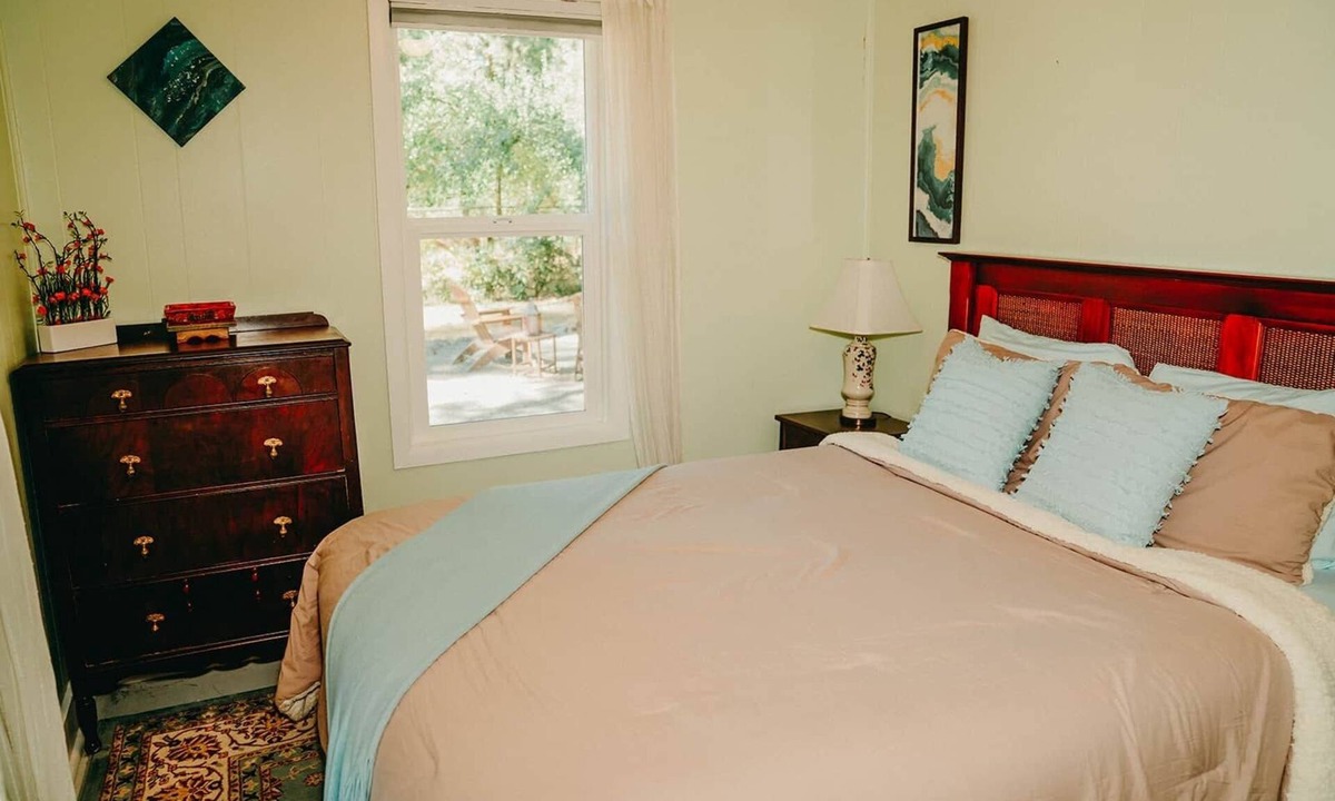 Sunny Valley House | Orchard House, Orchard House Retreat