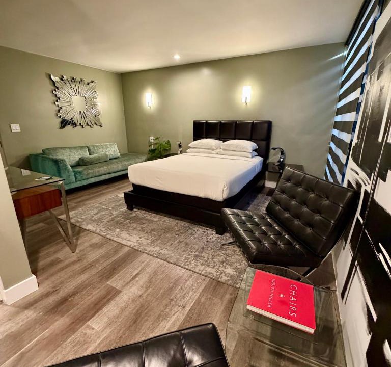 La Brea Hotel | Park Plaza Lodge