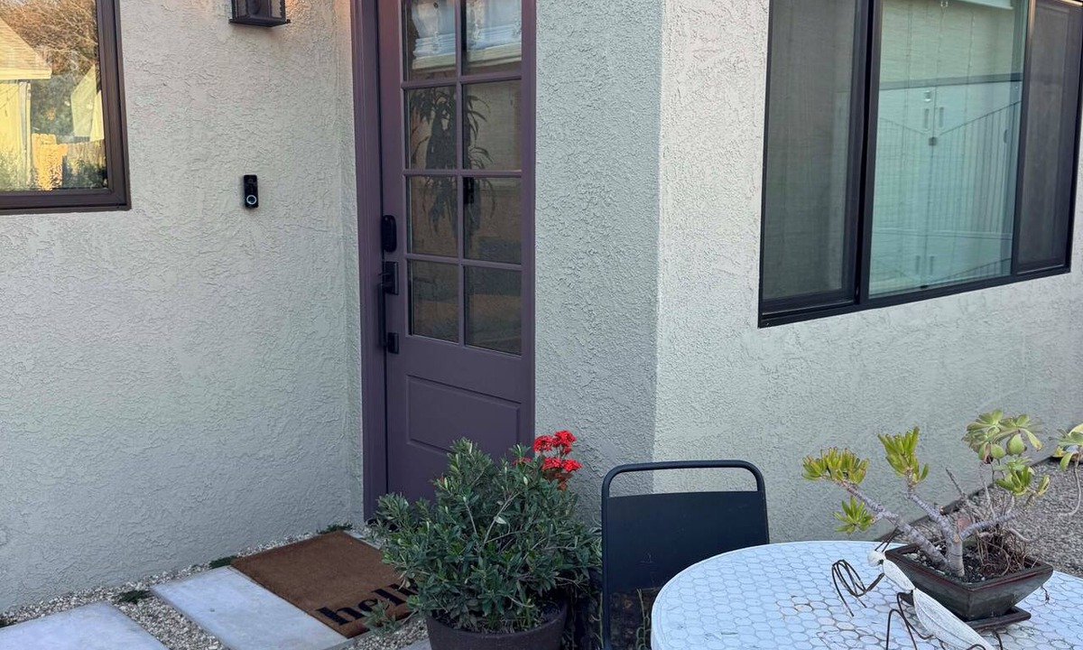 Burbank House | Peaceful 1-bedroom bungalow with AC in charming Burbank