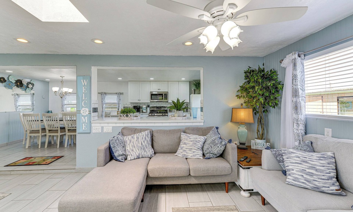 Eureka Cottage | Peaceful Eureka Beach Cottage w/30-Foot Dock