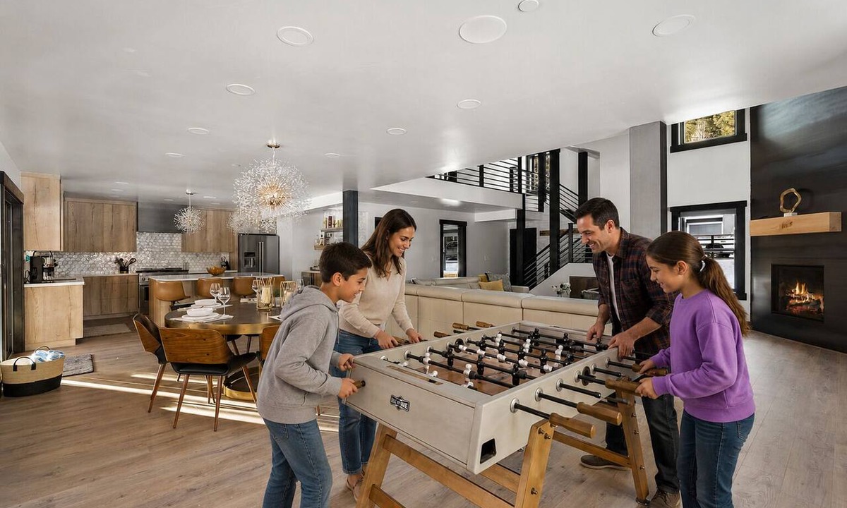 Olympic Valley House | Pet-Friendly Tahoe Escape | Hot Tub | King Suite | Arcade | Near Trails & Lake
