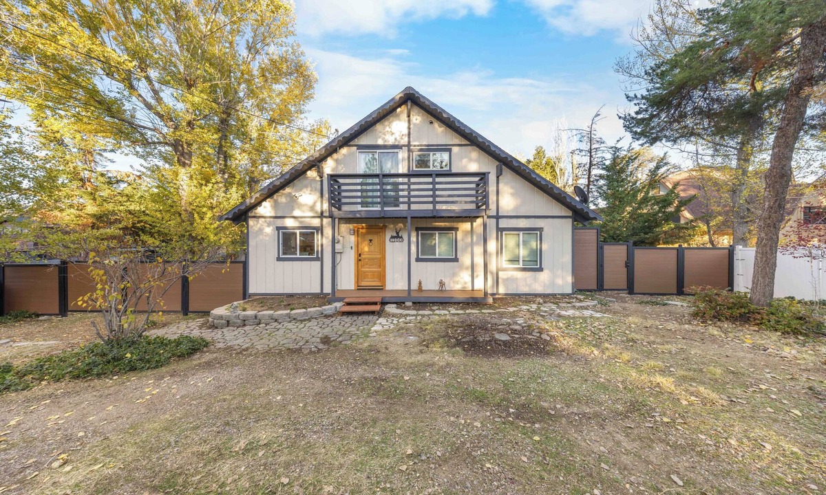 Frazier Park House | Pine Peak Getaway Cozy Cabin in Pinon Pines