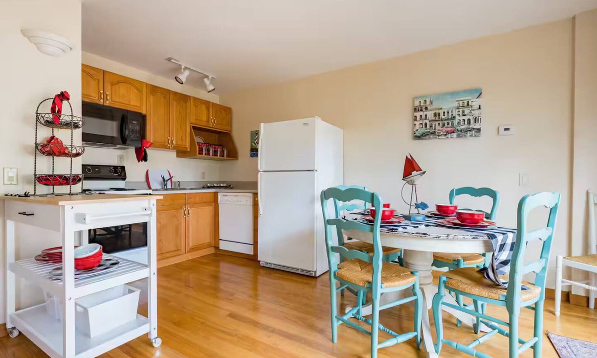 Del Monte Forest Apartment | Prestigious PBL BCH, 2/1, FURN RETREAT, UTIL INCL, 2 mi BCH, 4 star REST,#1 GOLF
