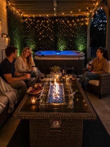 Coarsegold House | Private 2 Homes for 16 Near Yosemite & Bass Lake
