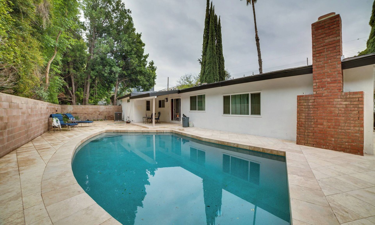 Encino House | Private Pool & Patio: Luxe Encino Family Getaway