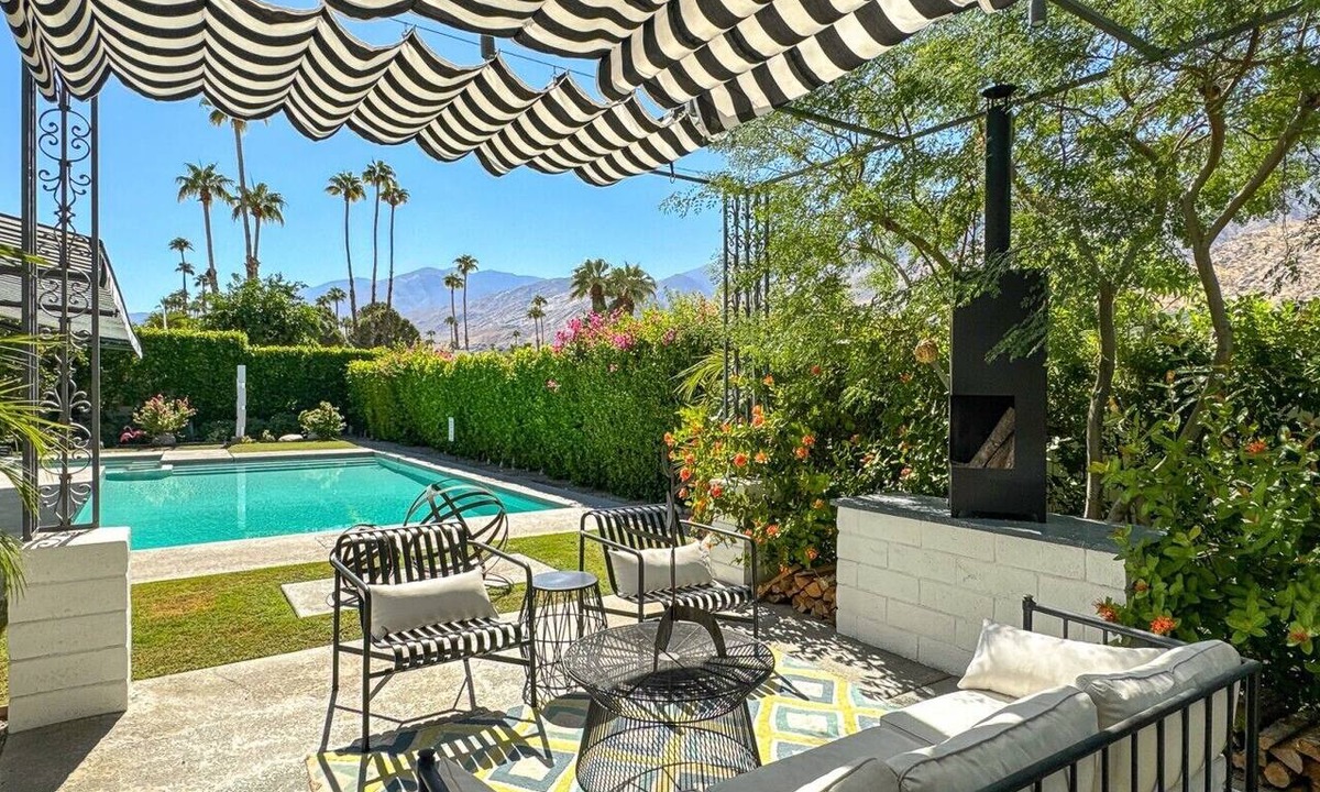 Canyon Corridor House | Professionally-Decorated Mid-Century Modern South Palm Springs Pool & Spa Home