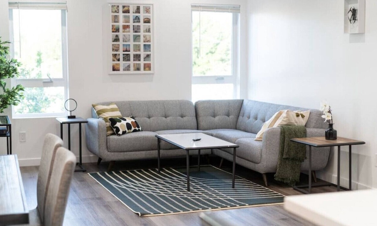 NoHo Arts District House | REFINED CONTEMPORARY 3-BEDROOM HOME RECENTLY BUILT IN 2021 (p52)