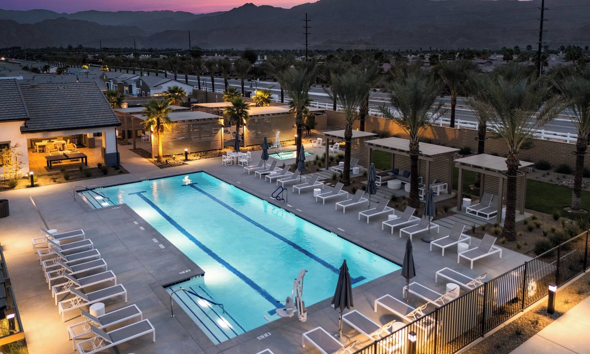 Palm Springs House | Resort Pool + Hot Tub + Gym + Coworking Lounge + Firepit | Summerwell