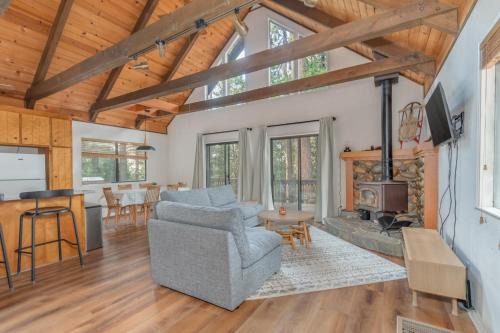 Arnold House | Rivendell Hideaway