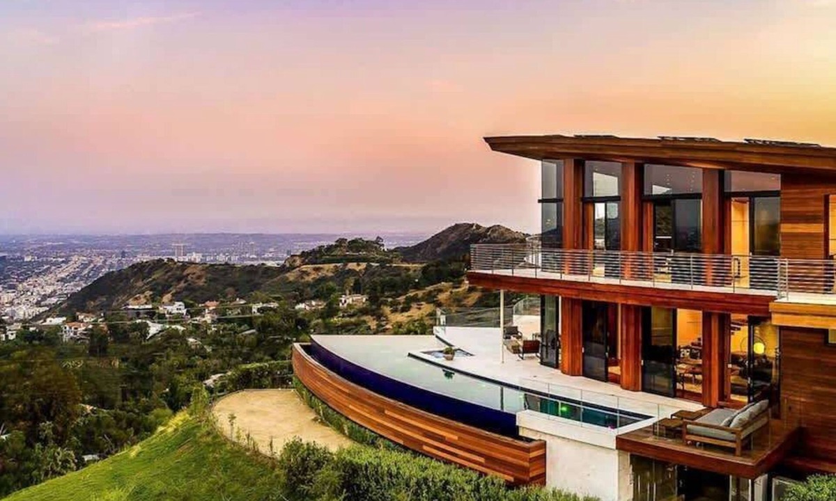 Hollywood Hills Villa | Rouge Elite